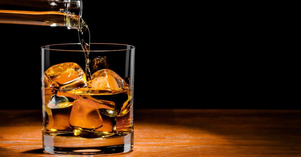 How to Make Clear Ice Cubes for Whiskey