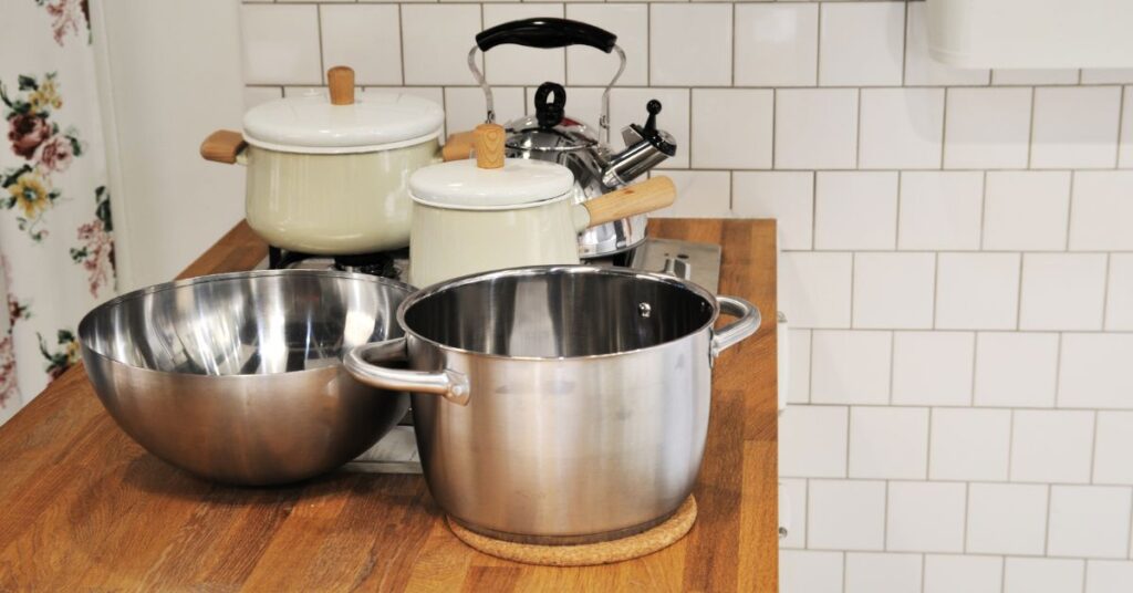 What Type of Cookware Is Stir Fry Traditionally Cooked In