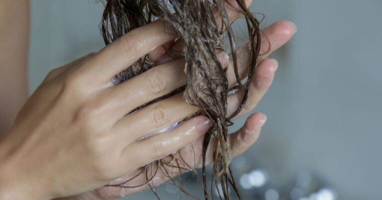 why-does-my-hair-fall-out-when-i-use-conditioner-guide