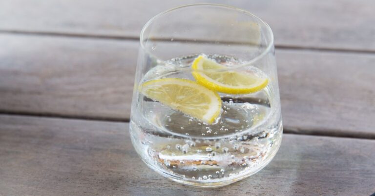 why-does-sparkling-water-taste-bitter-how-to-make-it-better