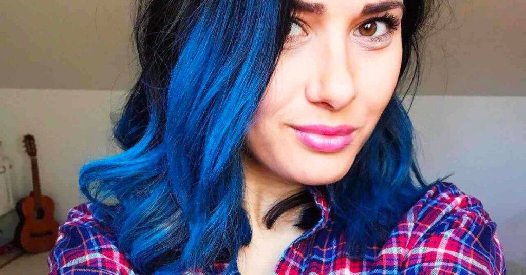 What Does A Blue Streak In Your Hair Mean