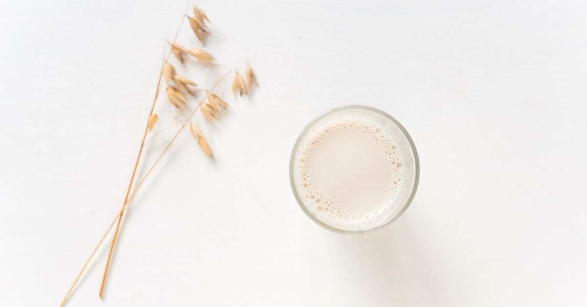 Is Oat Milk Good For Your Skin? Skin Benefits of Oat Milk