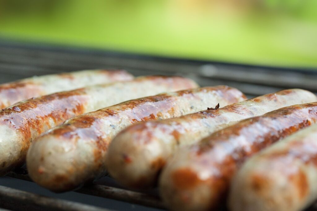 grilled sausages, hot dog, bratwurst-364578.jpg